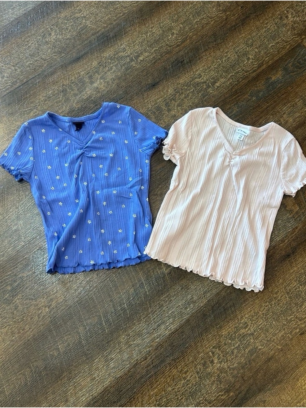 art class Short Sleeve Ribbed Tees in Blue Floral and Light Pink